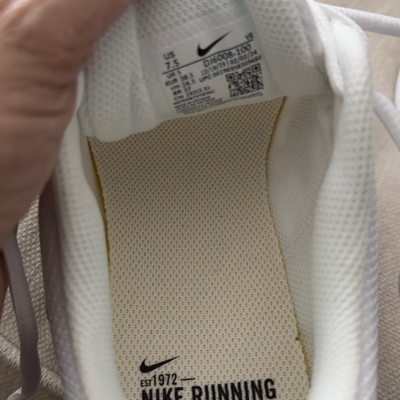 Nike Running White Sneakers - Picture 5 of 5